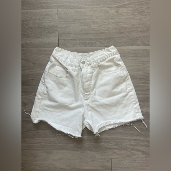 Guess by George’s Marciano vintage white high waisted distressed denim shorts - Picture 3 of 4